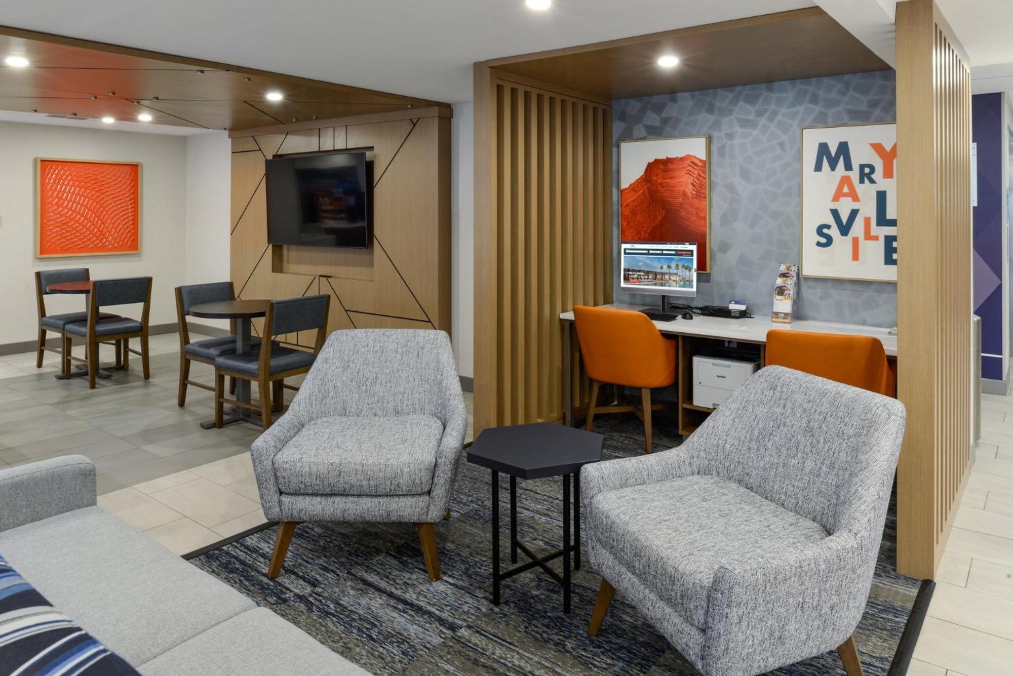Holiday Inn Express Hotel And Suites Marysville By Ihg Exterior photo
