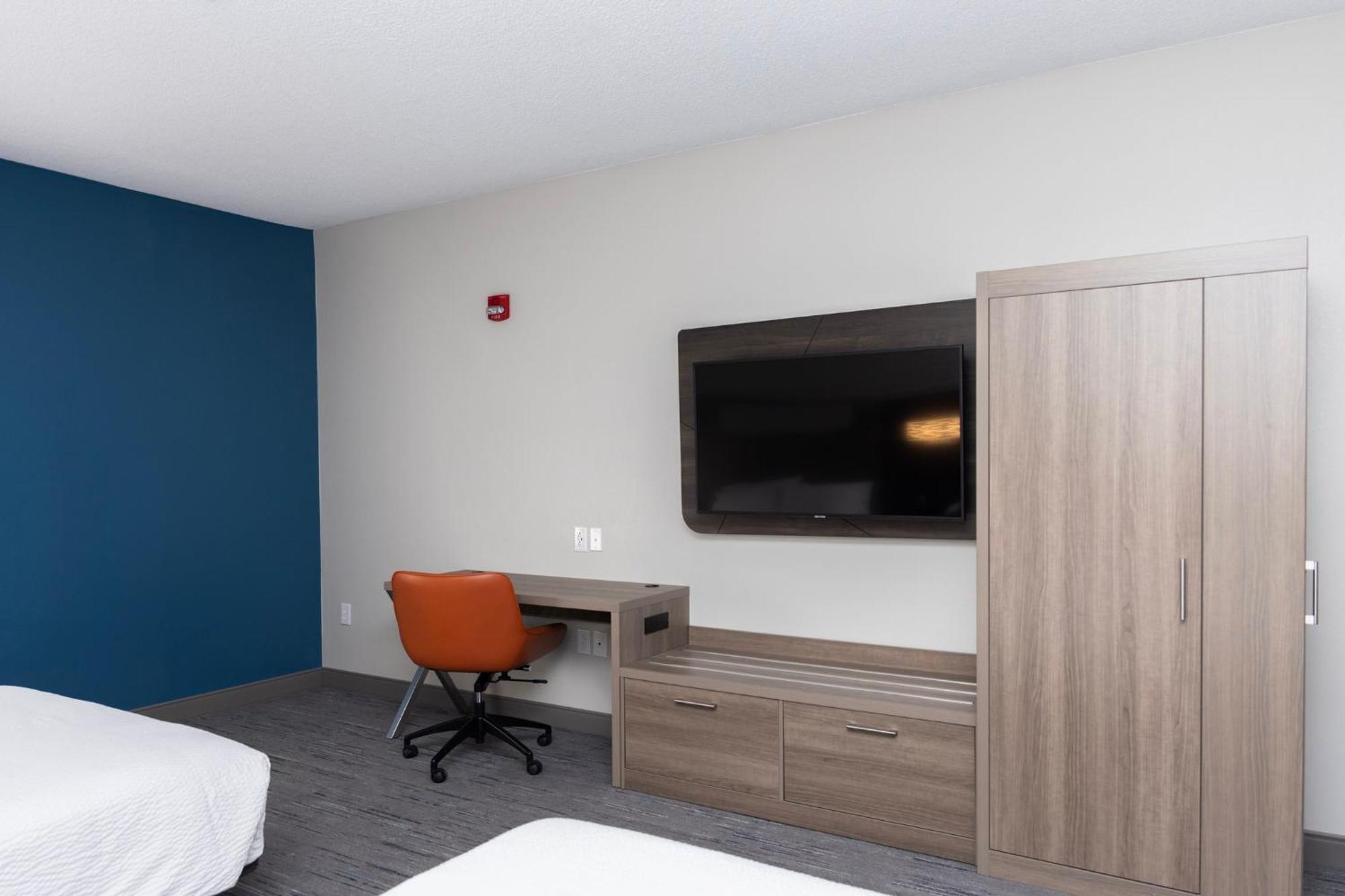 Holiday Inn Express Hotel And Suites Marysville By Ihg Exterior photo